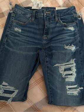 American Eagle Outfitters women's Slim Ripped Dark Blue Jeans